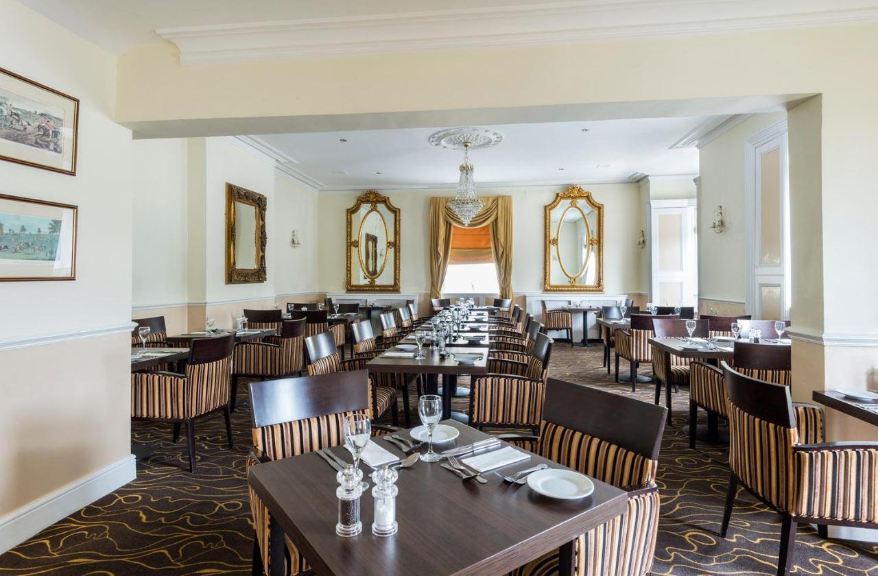 Ramada By Wyndham Cheltenham Golden Valley エクステリア 写真
