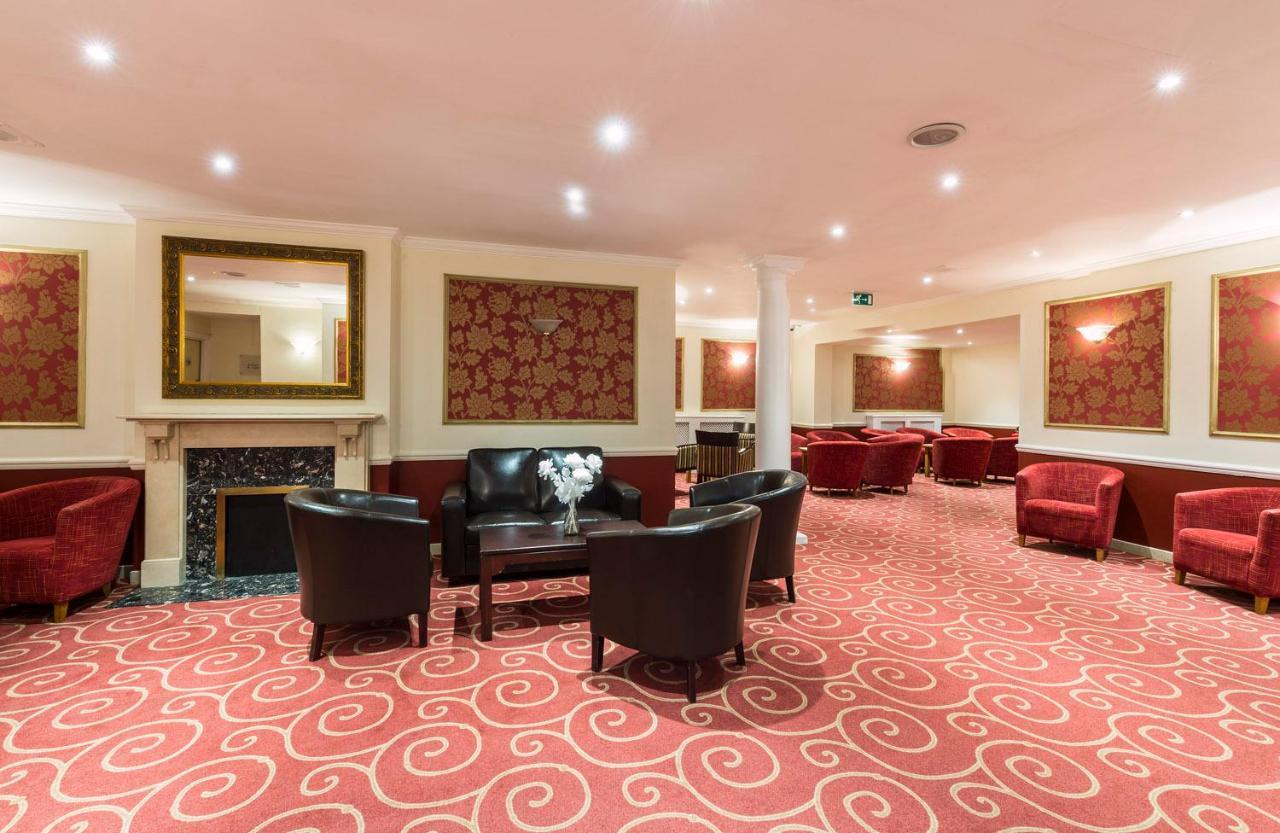 Ramada By Wyndham Cheltenham Golden Valley エクステリア 写真